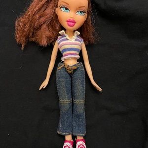 Bratz Doll Brown Hair Blue Eyes 2001 Pink Lips MGA Entertainment